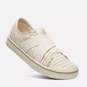 NWOT KEEN Elsa IV Gore Slip On Natural Birch